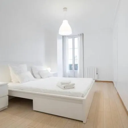 Apartment Big White Nice