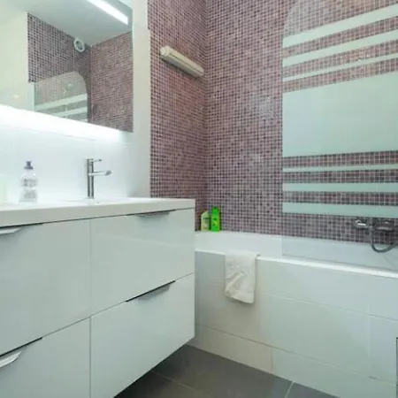 Big White Appartement Nice